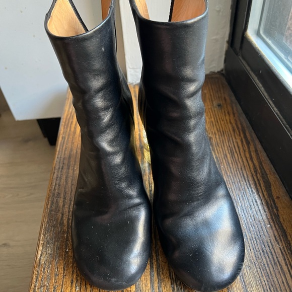 RARE Maison Margiela black Leather Ankle Boots with Gold Glitter Heel - Picture 4 of 10
